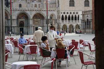 VENEZIA, COVID FASE 2, RIAPRE STORICO CAFFE' QUADRI