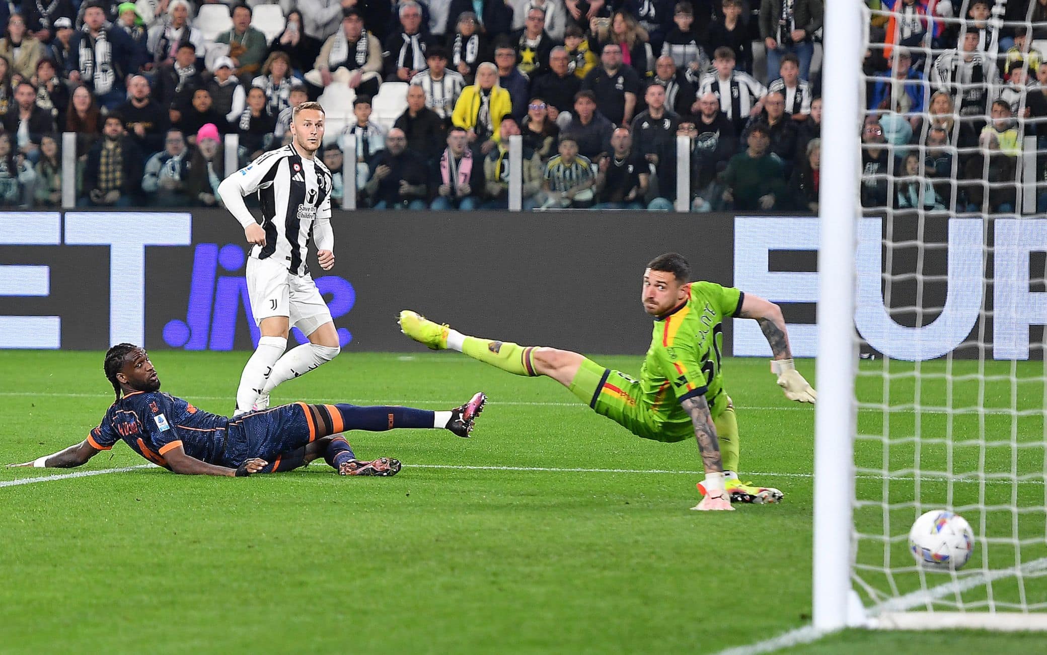 Koopmeiners: Juve avanti dopo 97 secondi!