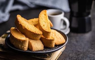 Sweet anicini cookies. Italian biscotti with anise flavor on a plate.