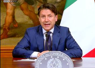 conferenza Conte