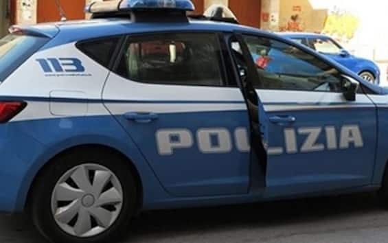 Rimini, donna si getta dal tetto con il figlio di sei anni: morti sul colpo
