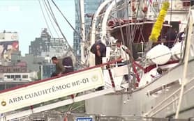 Nave messicana contro ponte Brooklyn: lo sbarco dell'equipaggio VIDEO