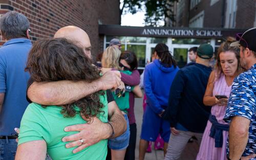 Parents await news during an active shooter situation at the Annunciation Church in Minneapolis, Minn., on Wednesday, Aug. 27, 2025.] RICHARD TSONG-TAATARII • richard.tsong-taatarii @startribune.com
