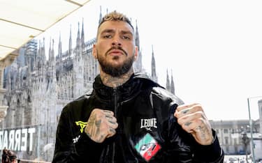 Il campione intercontinentale WBO dei pesi supermedi Daniele Scardina alla conferenza stampa di presentazione della Milano Boxing Night a Milano, 11 maggio 2022.ANSA/MOURAD BALTI TOUATI