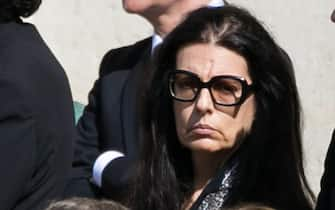 PARIS, FRANCE - APRIL 04:  Francoise Bettencourt (L) attends the funeral ceremony of French writer and academic Alain Decaux at Les Invalides on April 4, 2016 in Paris, France.  (Photo by Marc Piasecki/Getty Images)