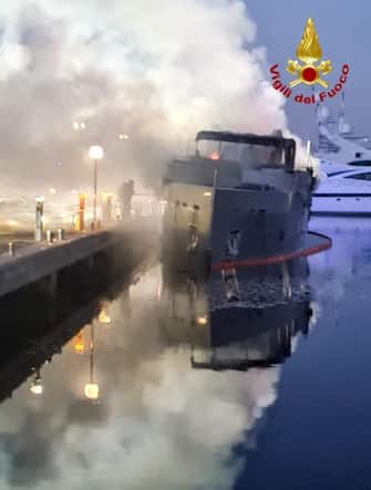 Yacht bruciato il 6 settembre a Olbia