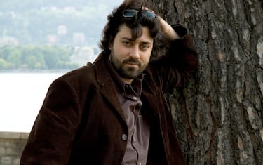 L’esordio di Andrea Bajani – "Morto un papa" (2002)