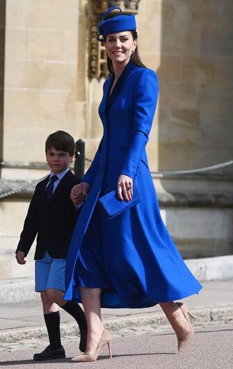 epa10566192 Britain's Catherine, Princess of Wales with her son Prince Louis attend the Easter Sunday service at St Georges Chapel at Windsor Castle in Windsor, Britain, 09 April 2023.  EPA/NEIL HALL