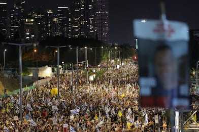 Medioriente, 500mila in piazza a Tel Aviv per tregua e ostaggi