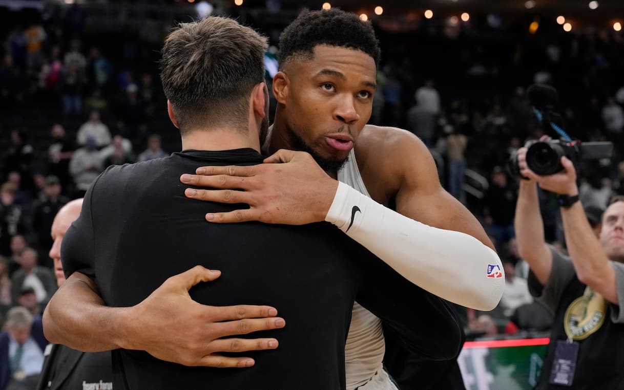 Giannis’ Kind Gesture: Lakers Rookie Receives Game Ball – NBA Video