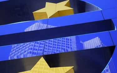 epa03851781 (FILE) A file photo dated 02 March 2012 shows the building of the European Central Bank (ECB) reflected in the Euro sign logo by artist Otmar Hoerl in Frankfurt am Main, Germany. The European Central Bank left rates at their historic low of 0.5 per cent 05 September 2013, despite subdued inflation and a pick up in economic growth in the eurozone. The meeting of the ECB's rate-setting council came against the backdrop of growing market expectations that the 17-member eurozone's improved economic outlook might lead to higher interest rates. As a result, ECB chief Mario Draghi was expected to use his routine press conference to restate the bank's commitment to keeping rates at their present or lower levels for an extended period, under the bank's new forward guidance policy. This comes after the ECB took the unprecedented step in July of abandoning its tradition of 'never precommitting' on interest rates.  EPA/MAURITZ ANTIN
