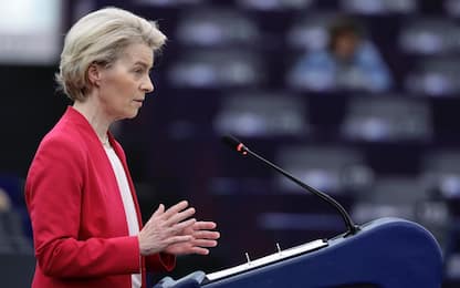 epa11955076 Ursula von der Leyen, European Commission President, speaks during a debate on 'European Council meetings and European Security' at the European Parliament in Strasbourg, France, 11 March 2025. The EU Parliament's session runs from 10 till 13 March 2025.  EPA/RONALD WITTEK