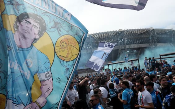 Napoli o Inter, a chi il titolo? L'attesa LIVE