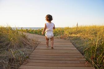 Bambina al mare