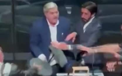 Brasile, rissa in diretta tv durante dibattito tra candidati sindaco 