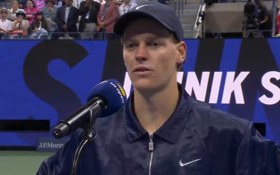 https://static.sky.it/editorialimages/98a8edbc1f6f78dcfe31e302b7fe950afb486a61/skysport/it/tennis/video/2025/09/02/sinner-bublik-us-open-intervista-1033079/sinner_screen_9.jpg?im=Resize,width=565