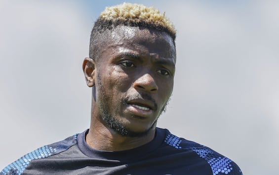 Napoli, rifiutate prime offerte dell'Al-Hilal per Osimhen