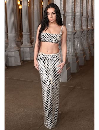04-lacma-gala-red-carpet-ipa - 1