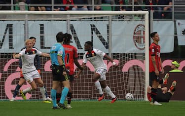 Genoa CFC's forward Caleb Ekuban scores goal during the Italian Serie A soccer match between AC Milan and CFC Genoa at Giaseppe Meazza Stadium in Milan, Italy, 5 May 2024. ANSA / ROBERTO BREGANI