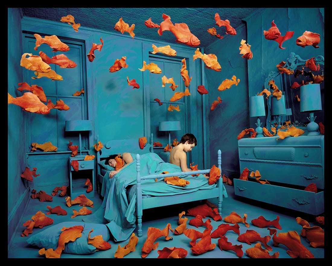 7.-SANDY-SKOGLUND_REVENGE-OF-THE-GOLDFISH-1981.jpg