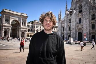 Flash mob degli artisti cantanti musicisti per attirare l’attenzione sulle condizioni del mondo della musica nel post lockdown