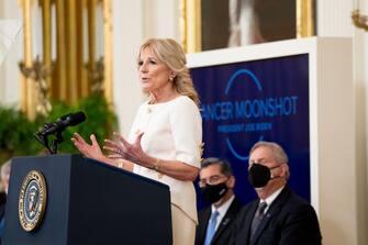 Joe Biden e la First Lady Jill hanno lanciato Moonshot Cancer, campagna contro il cancro, che punta a dimezzare il tasso di mortalità nei prossimi 25 anni