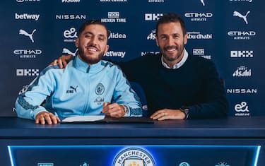 Manchester City -143,3 milioni di euro