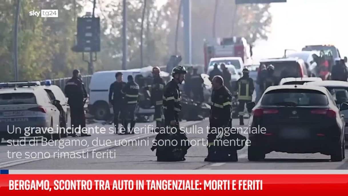 Bergamo, scontro tra auto in tangenziale: morti e feriti