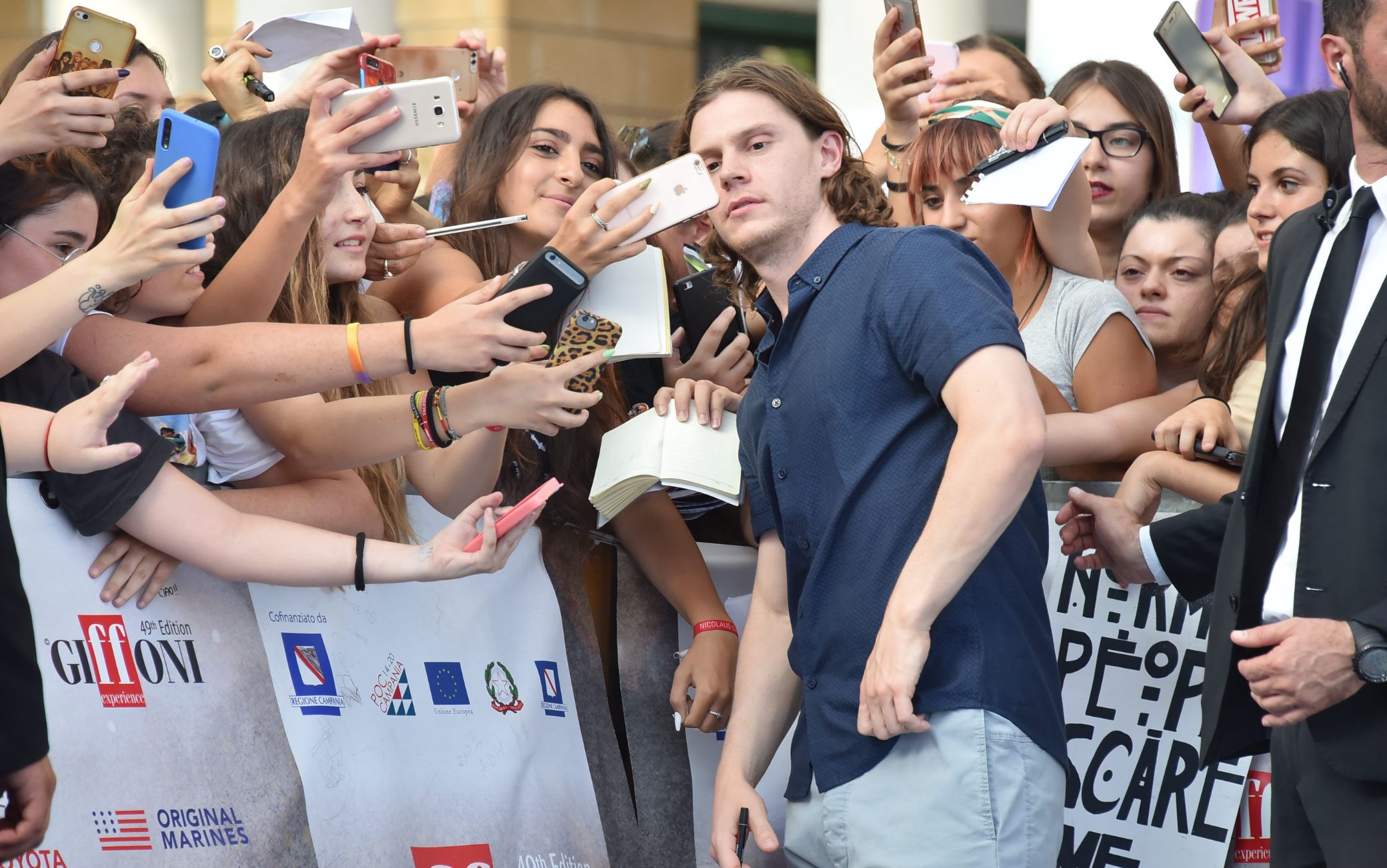 Evan Peters