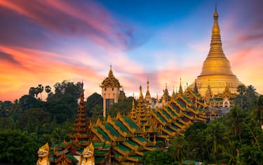 I siti a rischio - la pagoda d'oro di Yangon