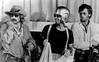 film : Easy Rider
  -  nella foto : Peter Fonda, Dennis Hopper, Jack Nicholson 
  -  titolo originale : Easy Rider
  -  genere : drammatico, avventura
  -  regia : Dennis Hopper