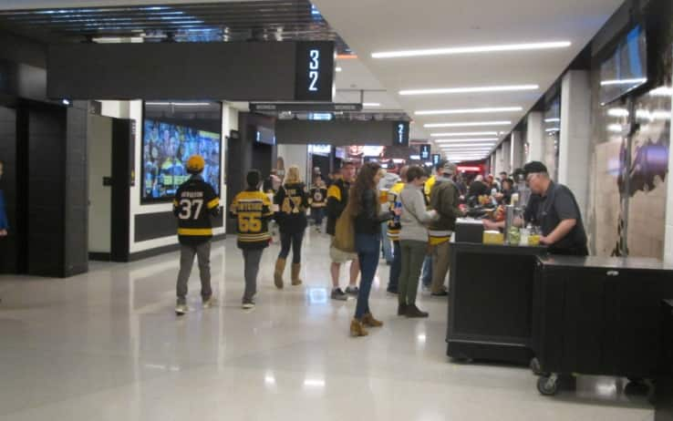 Tifosi all'interno del TD Garden