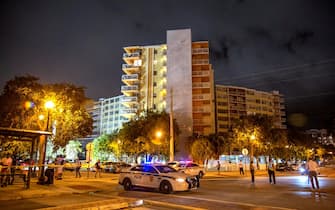 Il palazzo Crestview Towers, evacuato vicino Miami