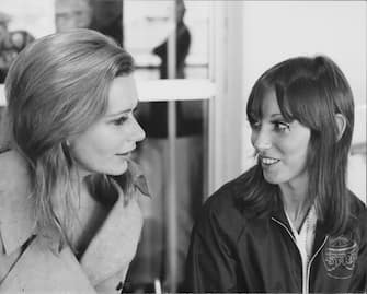 Actresses Shelley Duvall and Sally Kellerman in a scene from the movie 'Brewster McCloud', 1970. (Photo by Stanley Bielecki Movie Collection/Getty Images)