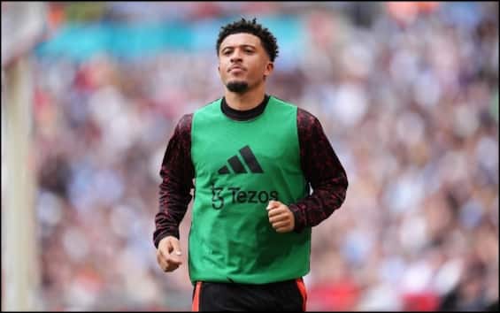 Sancho, non solo Napoli: c'è anche la Juve. La situazione