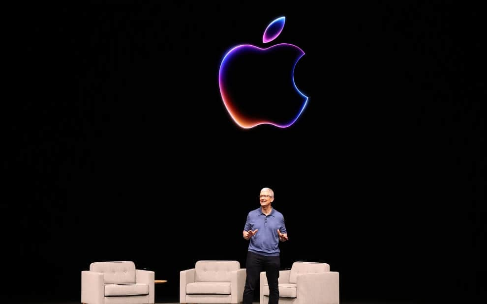 CUPERTINO, CALIFORNIA - JUNE 10: Apple CEO Tim Cook delivers remarks at the start of the Apple Worldwide Developers Conference (WWDC) on June 10, 2024 in Cupertino, California. Apple will announce plans to incorporate artificial intelligence (AI) into Apple software and hardware. (Photo by Justin Sullivan/Getty Images)