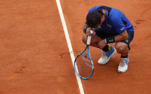 Italy's Fabio Fognini reacts during the final tennis match against Serbia's Dusan Lajovic at the Monte-Carlo ATP Masters Series tournament in Monaco on April 21, 2019. (Photo by Valery HACHE / AFP)        (Photo credit should read VALERY HACHE/AFP via Getty Images)