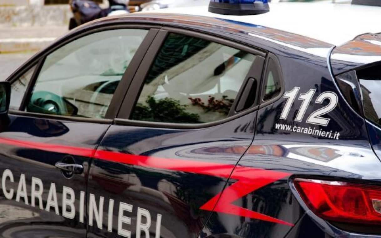 milano 23enne pubblica su un sito porno le foto di 25 amiche indagato