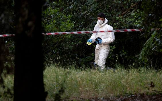 Donna e neonata morte a Villa Pamphili, ipotesi unico assassino. Oggi nuovo sopralluogo