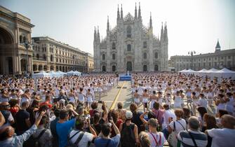 ondance milano roberto bolle piazza duomo ballo in bianco