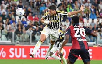 Juventus' Dusan Vlahovic scores the gol (1-1) during the italian Serie A soccer match Juventus FC vs Bologna FC at the Allianz Stadium in Turin, Italy, 27 August 2023 ANSA/ALESSANDRO DI MARCO