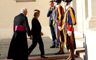 VATICAN CITY, VATICAN - JANUARY 10:  Italian Prime Minister Giorgia Meloni arrives at the Apostolic Palace for a meeting with Pope Francis on January 10, 2023 in Vatican City, Vatican. (Photo by Franco Origlia/Getty Images)