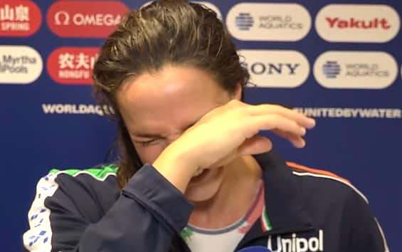 https://static.sky.it/editorialimages/9c9f14dac0b9c57a3e84d81f767e227e5d7096da/skysport/it/altri-sport/nuoto/video/2025/07/19/cocchiere-intervista-italia-pallanuoto-mondiali-nuoto/cocchiere_lacrime_intervista_sky.jpg?im=Resize,width=565