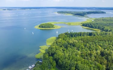 10. Laghi e bacini d’acqua colorati