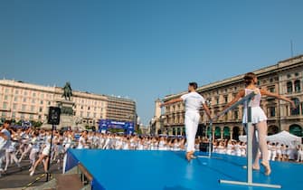 ondance milano roberto bolle piazza duomo ballo in bianco