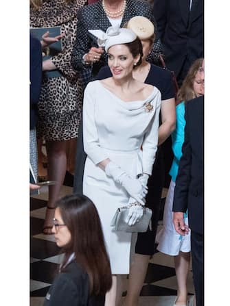 18-angelina-jolie-look-getty - 1