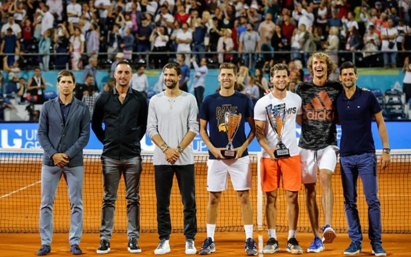 Dimitrov alla premiazione della tappa dell'Adria Tour di Belgrado, il 14 giugno, vinta da Thiem Dimitrov alla premiazione della tappa dell'Adria Tour di Belgrado, il 14 giugno, vinta da Thiem