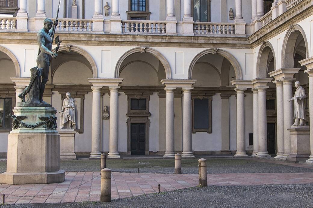 26_Brera_cortile.jpg