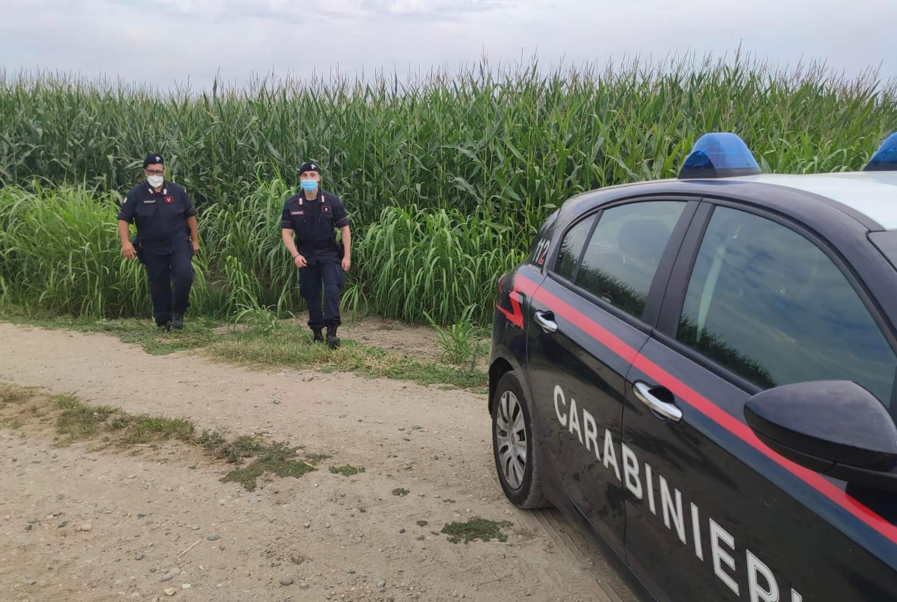 I carabinieri durante le ricerche