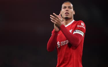 12) VIRGIL VAN DIJK